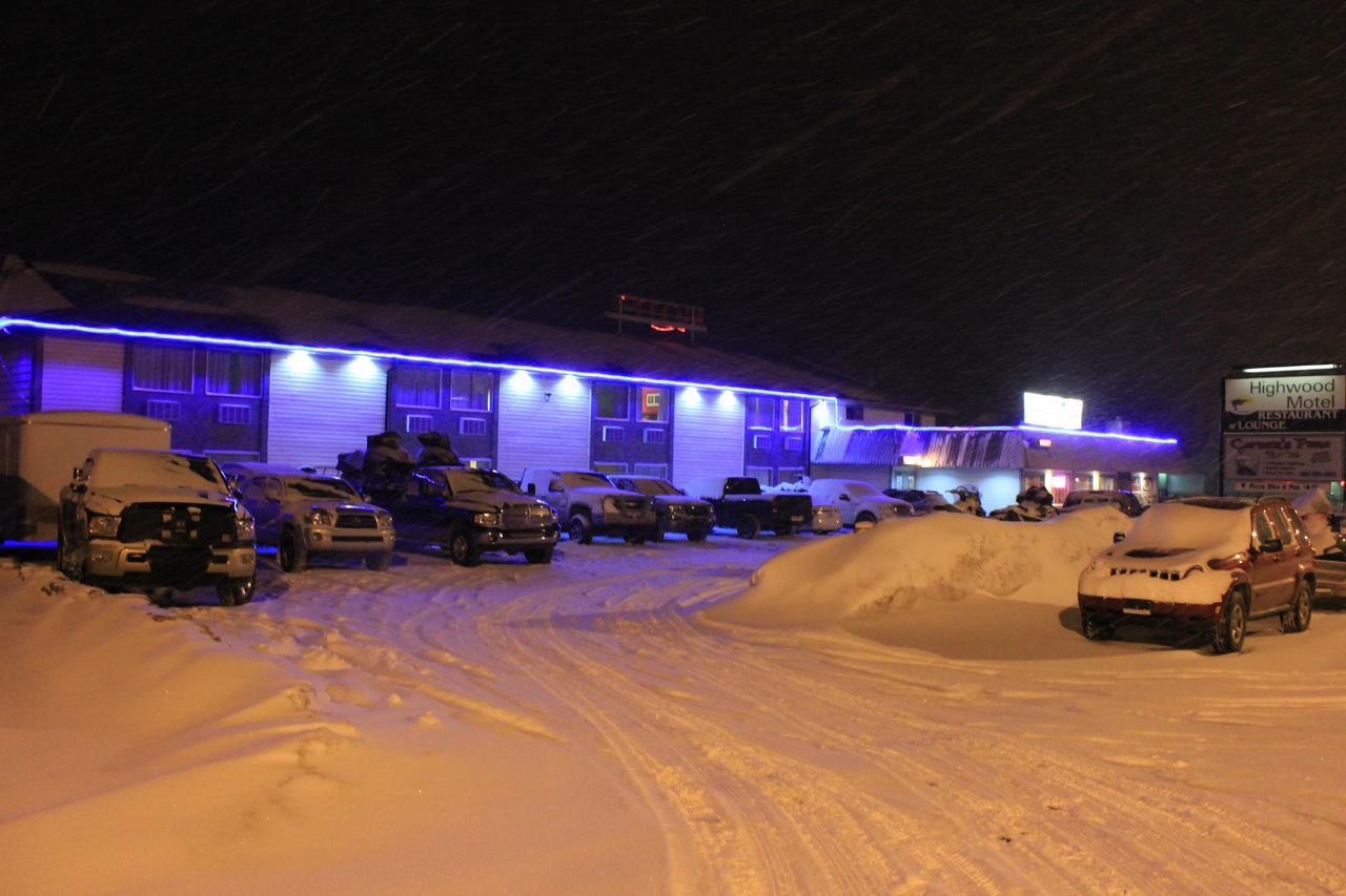 แทรเวลลอดจ์ บาย วินด์แฮม แบลร์มอร์ Motel Blairmore ภายนอก รูปภาพ